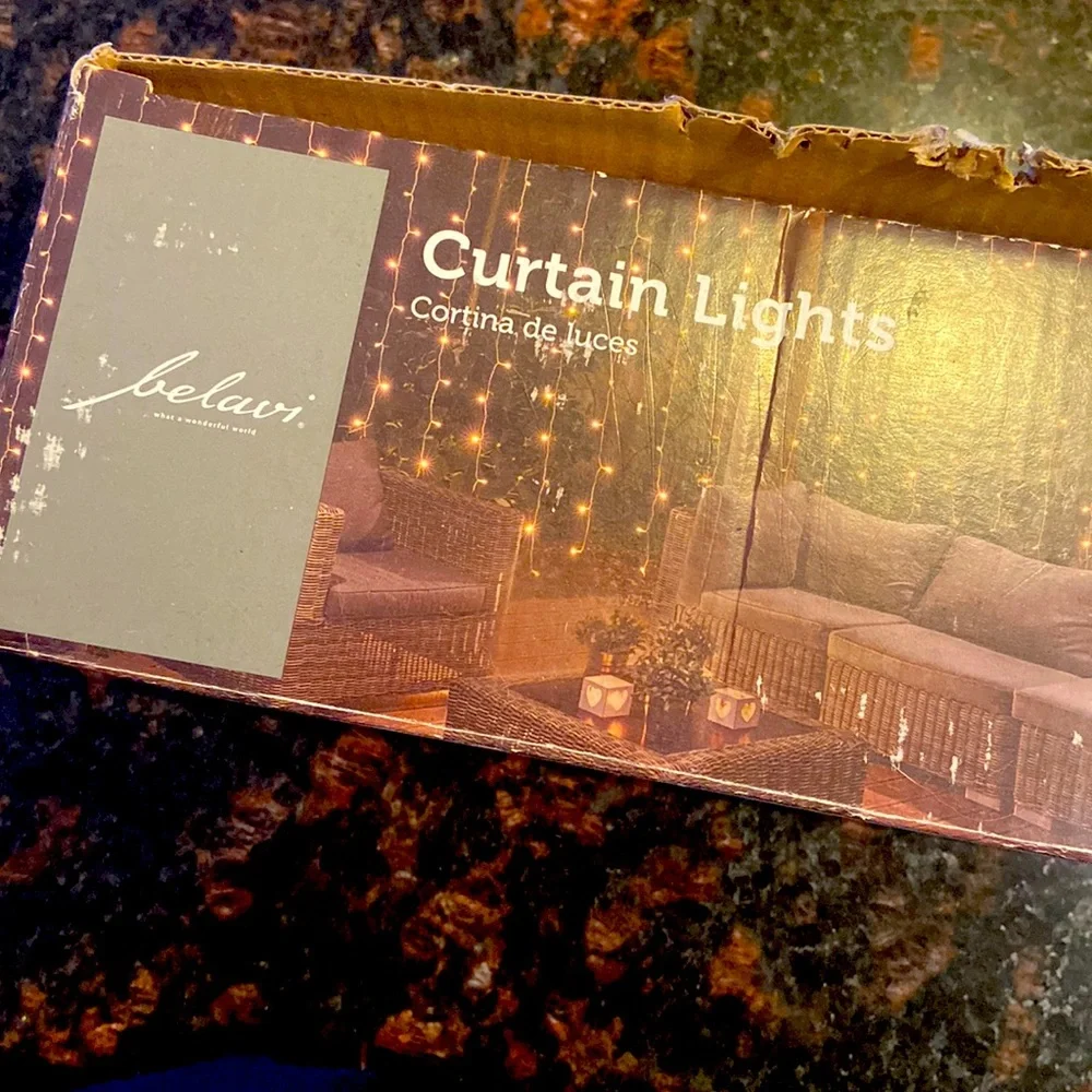 Curtain lights - Picture 1 of 2